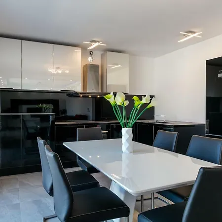 Apartment Luxury Litric Podstrana